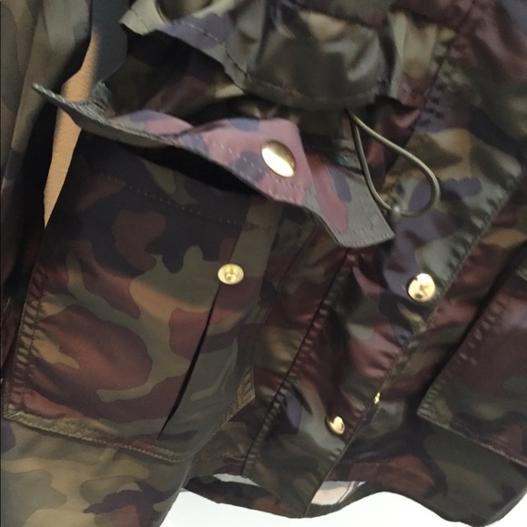 JCrew Camo Lightweight Parka - Picture 10 of 11